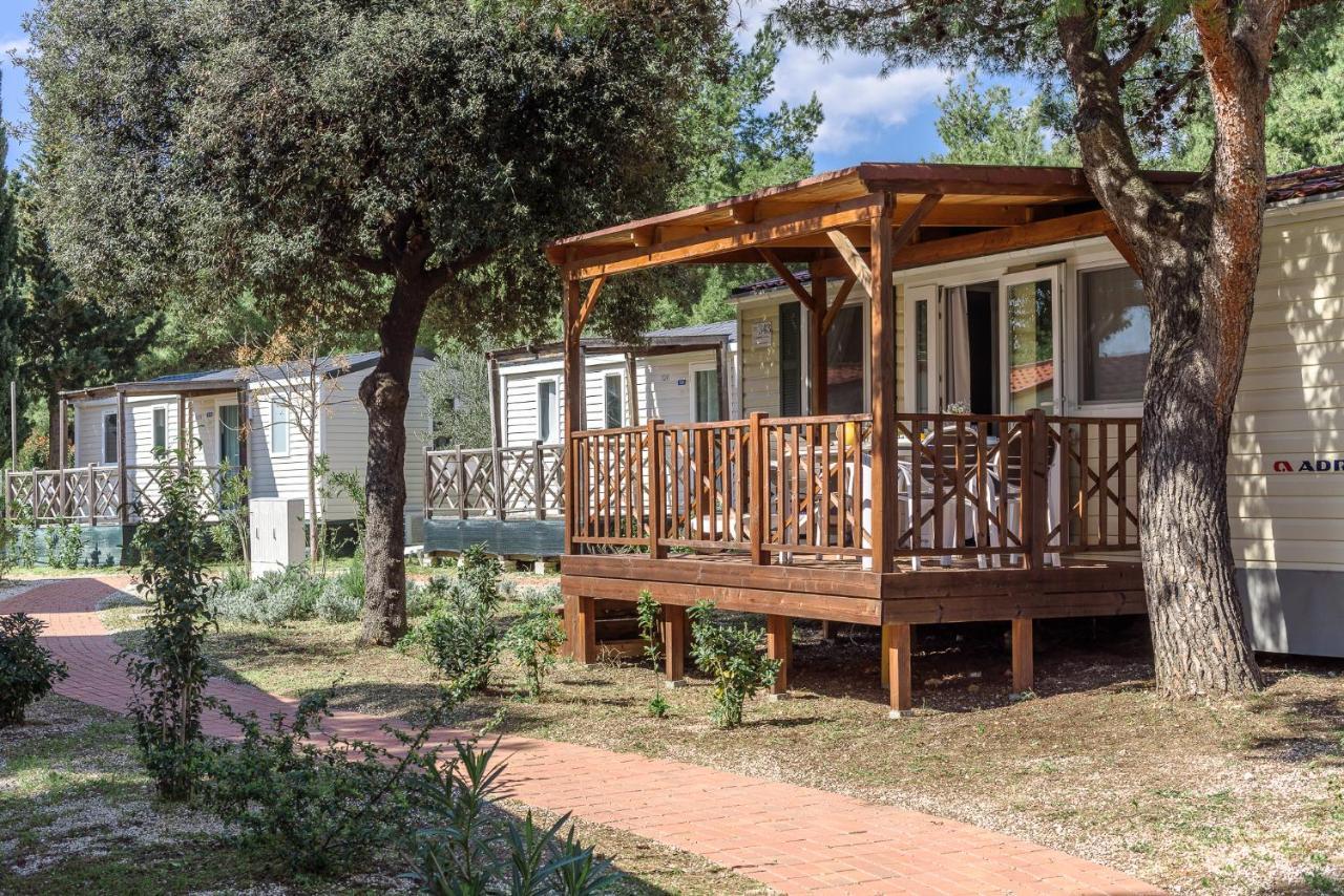 Salve Croatia Mobile Homes In Amadria Park Trogir Seget Vranjica Exterior photo