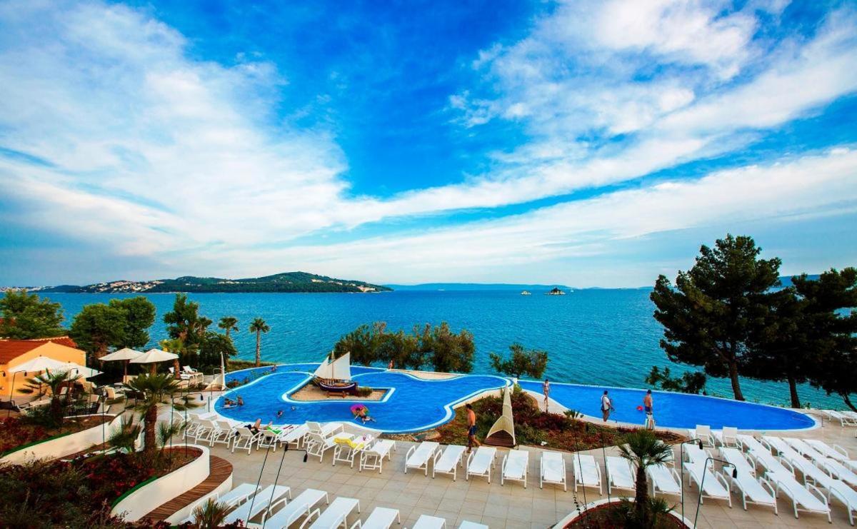 Salve Croatia Mobile Homes In Amadria Park Trogir Seget Vranjica Exterior photo