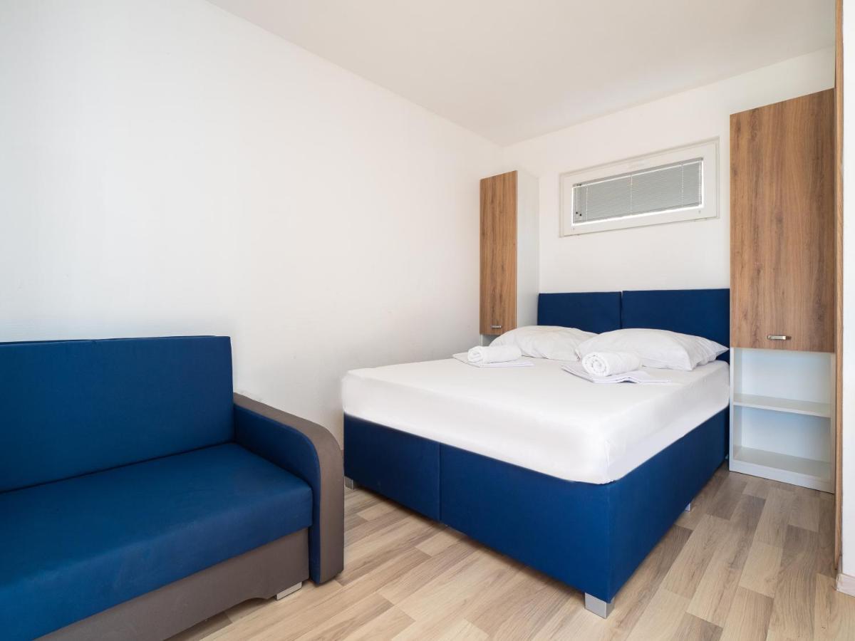 Salve Croatia Mobile Homes In Amadria Park Trogir Seget Vranjica Exterior photo
