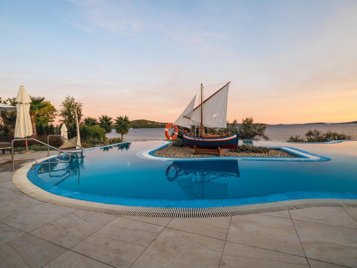 Salve Croatia Mobile Homes In Amadria Park Trogir Seget Vranjica Exterior photo